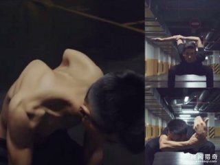 逆天!喷出肩胛骨、手臂360度翻转  这根本